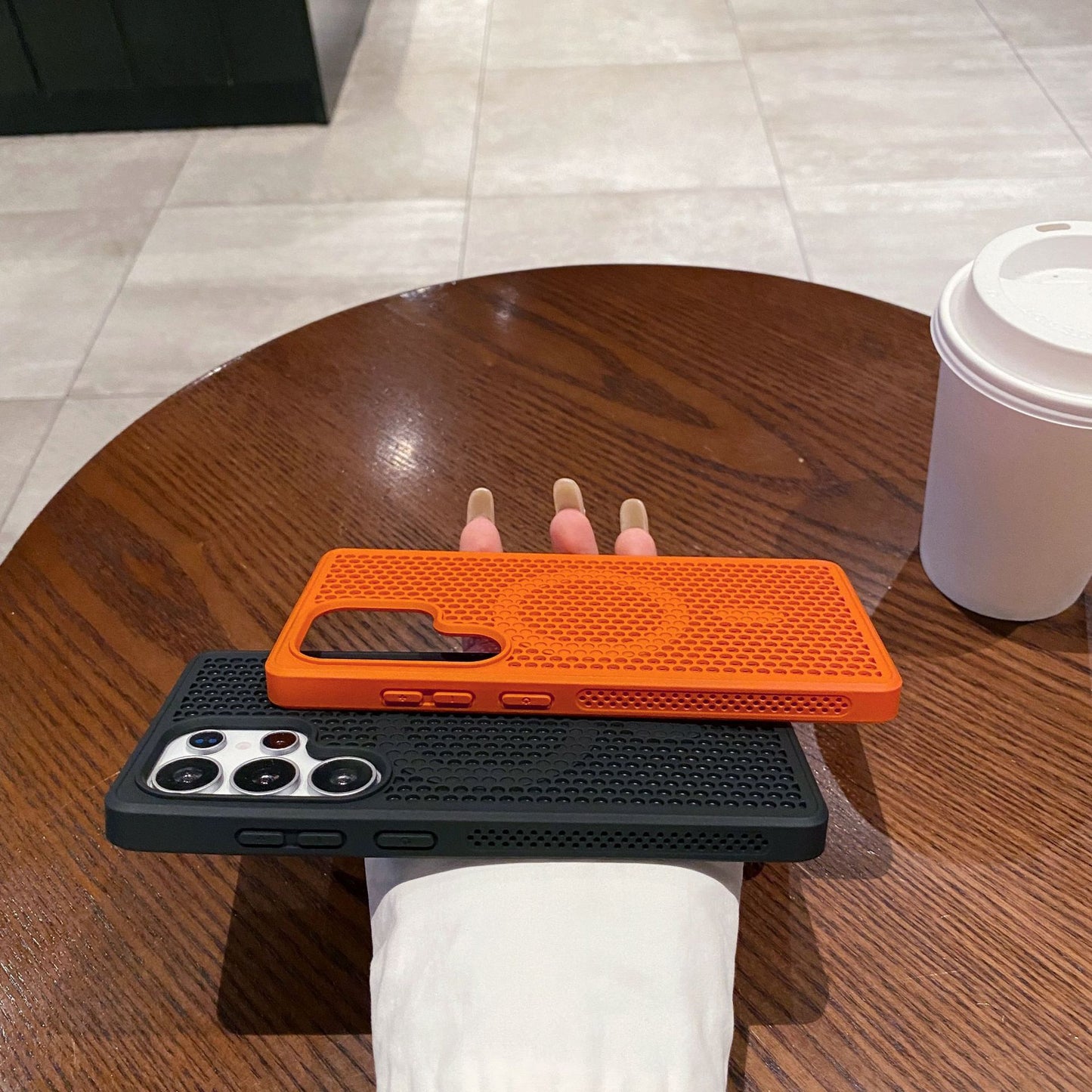 Samsung Honeycomb Mesh Cooling Phone Case