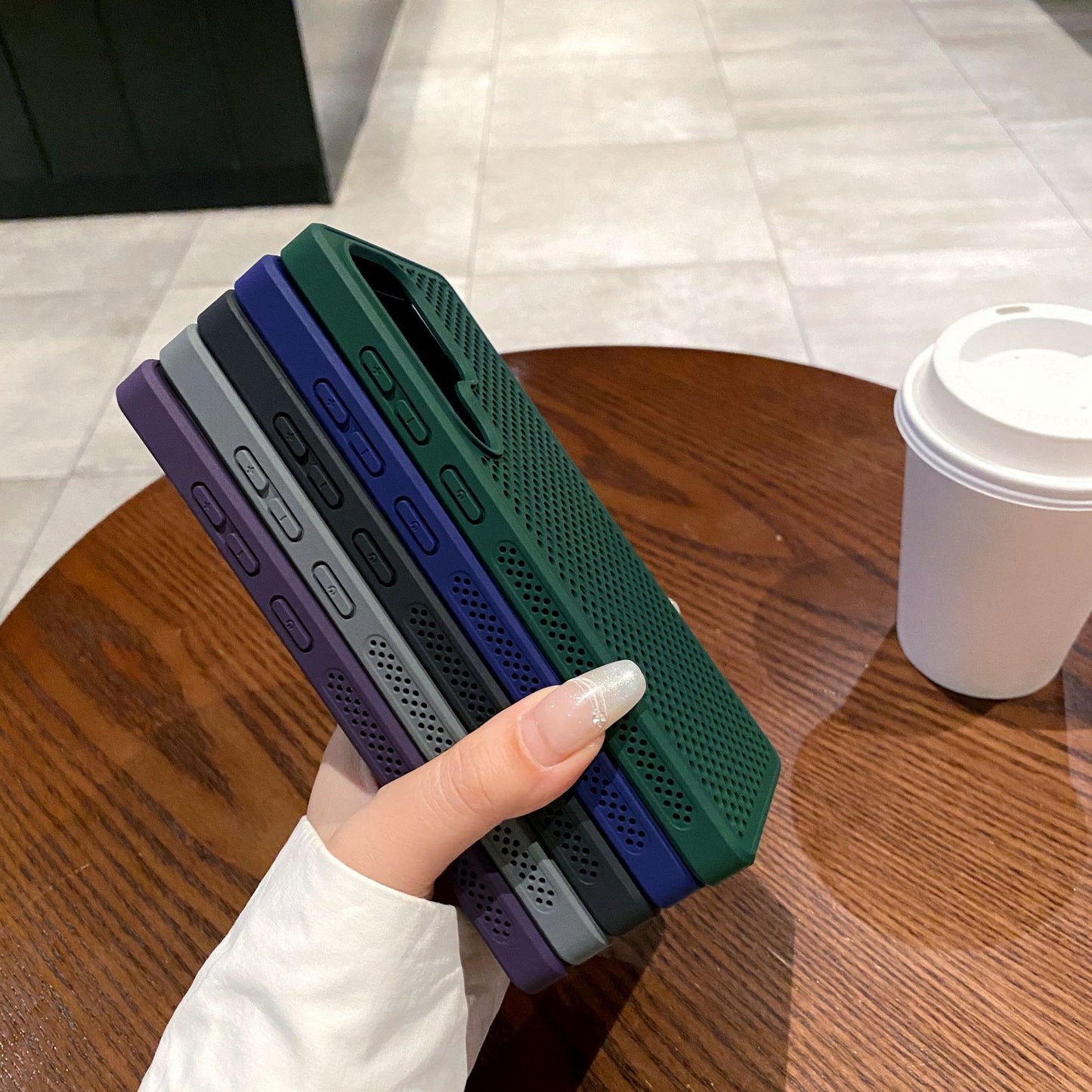 Samsung Honeycomb Mesh Cooling Phone Case